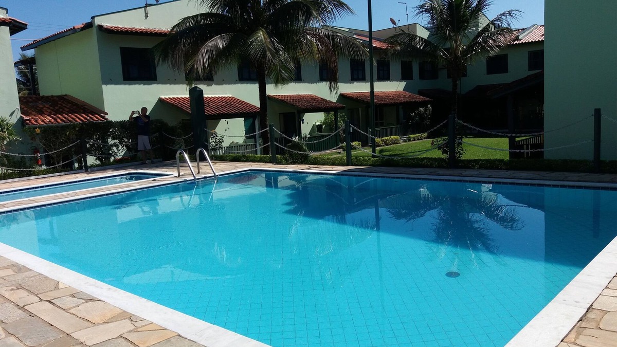 Martim de Sa Condo | House in Gated Community only 250 m from the Beach Martim de Sá