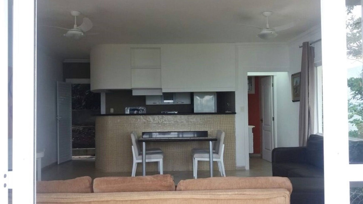 Vila Julia House | House in Guaruja Cond. upscale