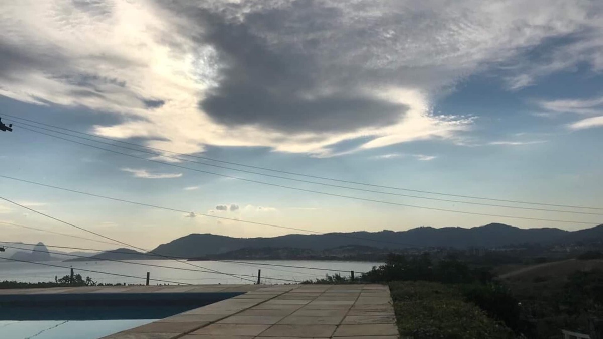 Itacoatiara House | HOUSE IN ITAIPU WITH PANORAMIC SEA VIEW TO RIO DE JANEIRO