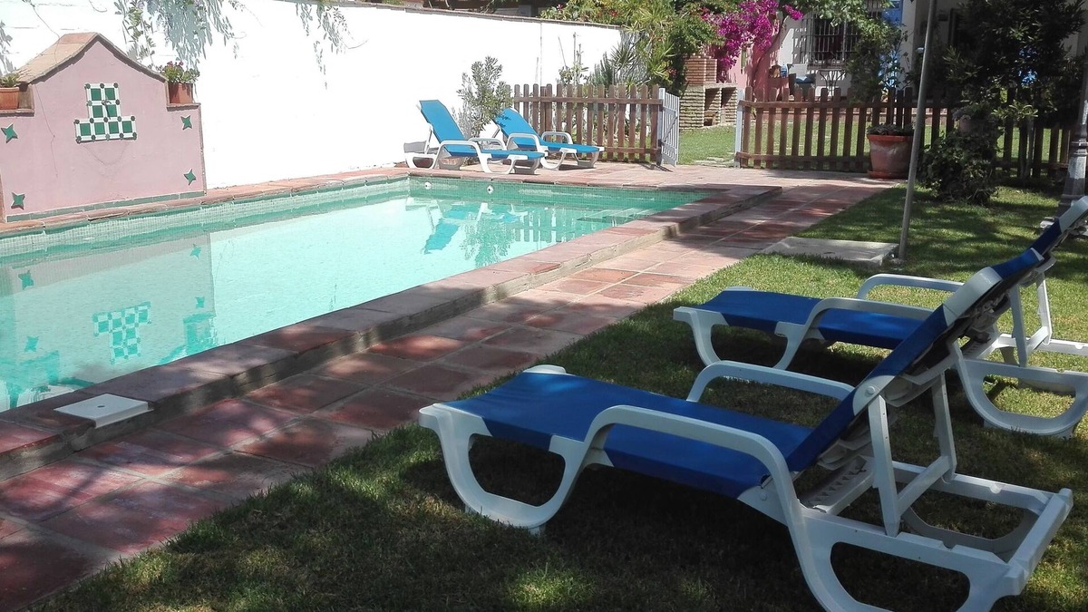 Poblado de Sancti Petri Ski Chalet | House in La Barrosa (Chiclana) on the beach with private pool for 6 people