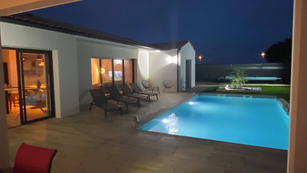 Marsilly House | House in La Rochelle with swimming pool