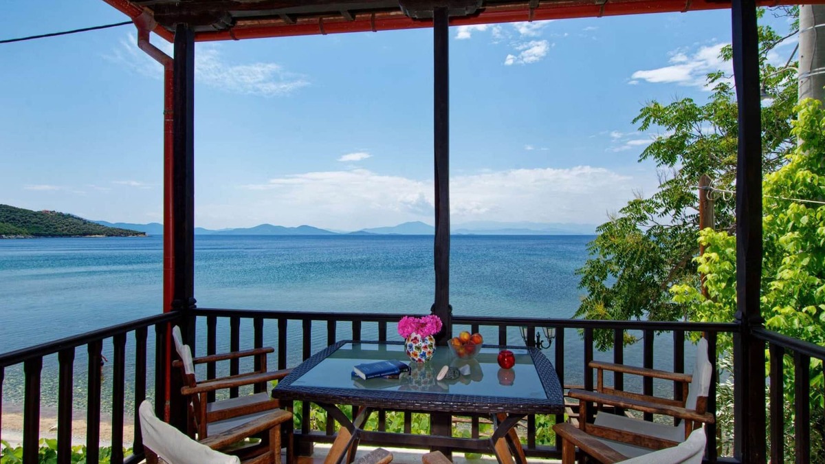 Lefokastron Apartment | House in Lefokastro - in front of the beach + Wi-Fi #4