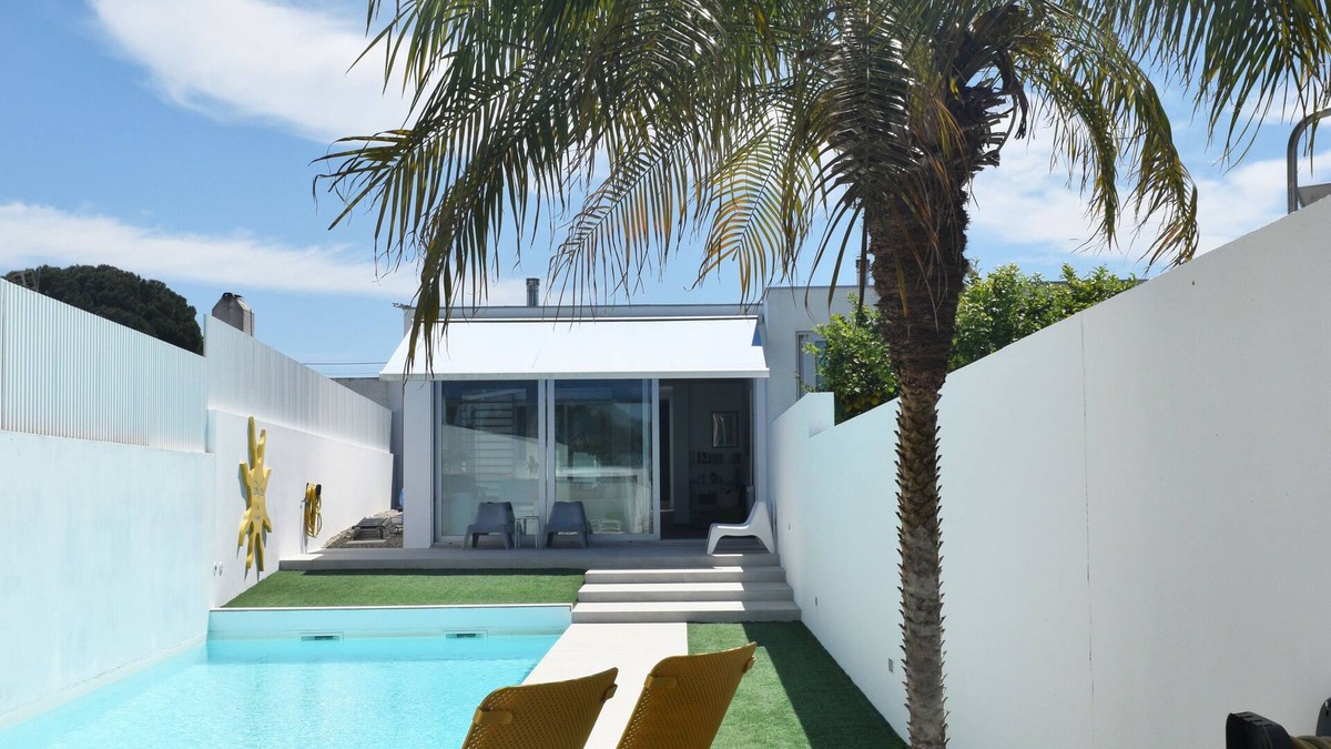 Meco Villa | House in Meco Pool