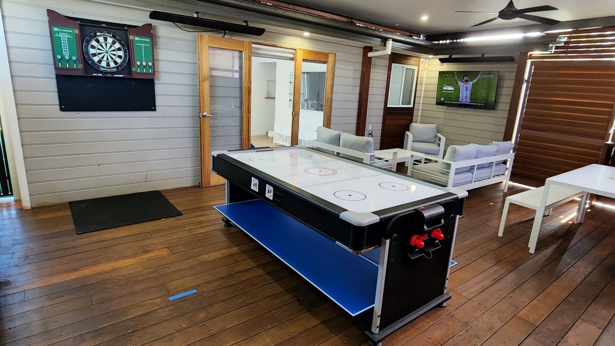 Noraville House | House in Noraville. Games deck, mini putt putt. Family friendly