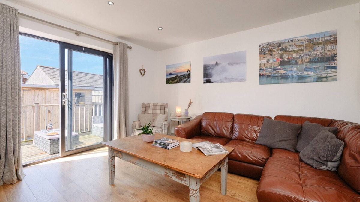 Porthleven House | House in Porthleven near the Harbour & Beach