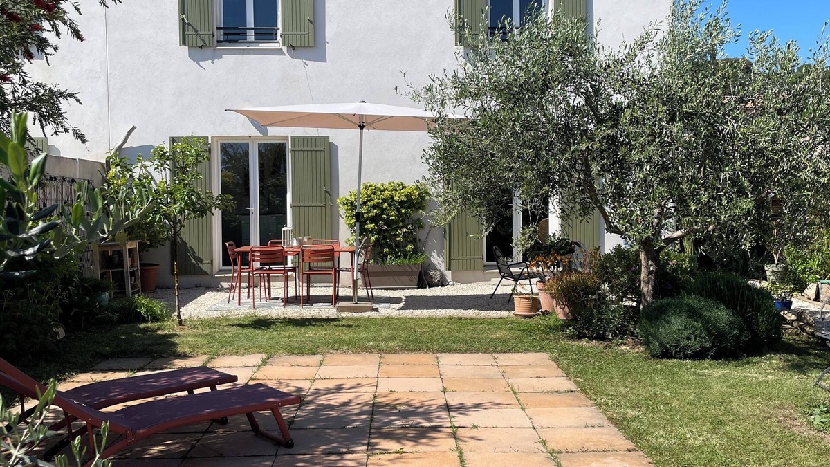 Eguilles Villa | House in Provence with garden