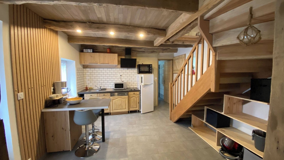 Trelivan House | House in quiet neighborhood