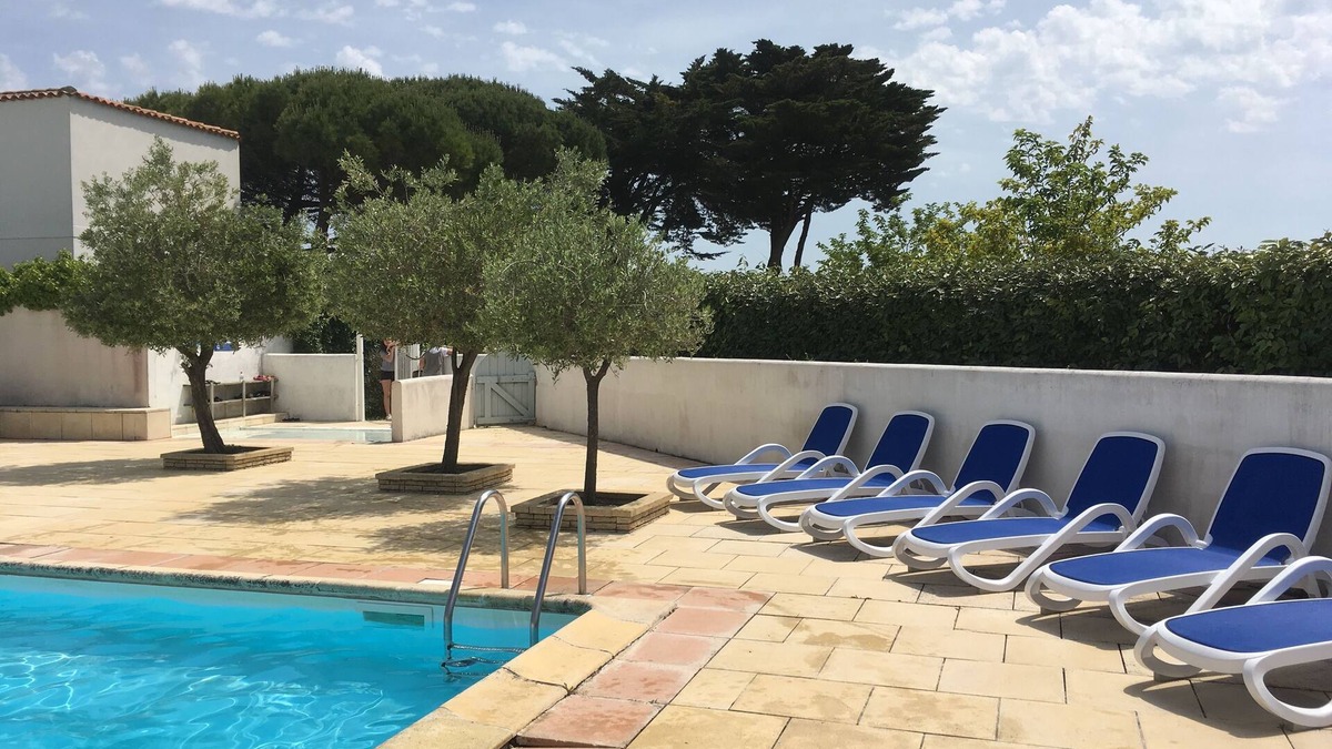 La Flotte House | House in residence with pool Ile de Ré