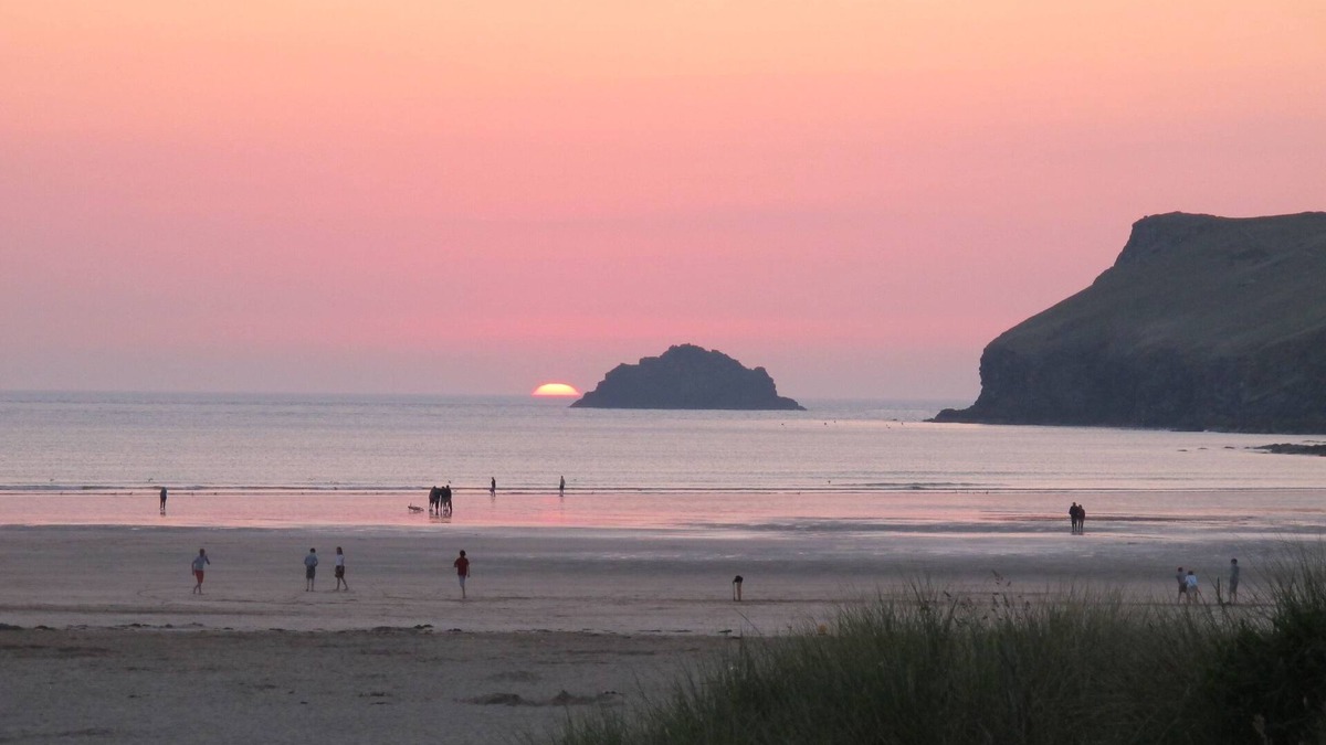 Rock House | House In Rock with Gardens, Parking, Close to Shops, Walk to Beach