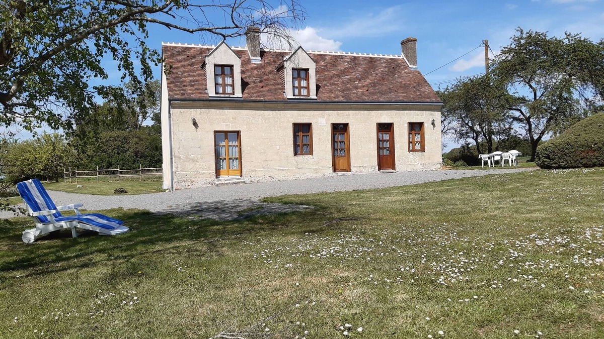 Les Hayes House | House in the countryside