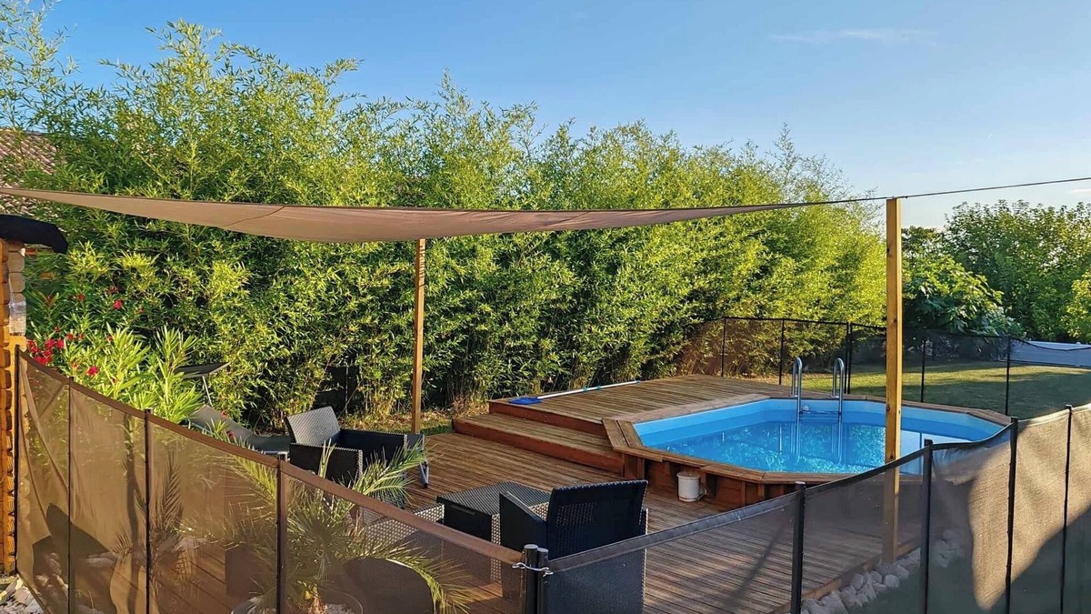 Beauregard-Baret House | House in the Drôme with swimming pool, at the foot of the Vercors mountains. Pets allowed.