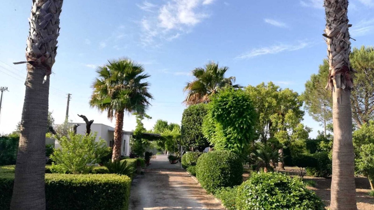 Il Monte Villa | House in the green one step away from Gallipoli beach