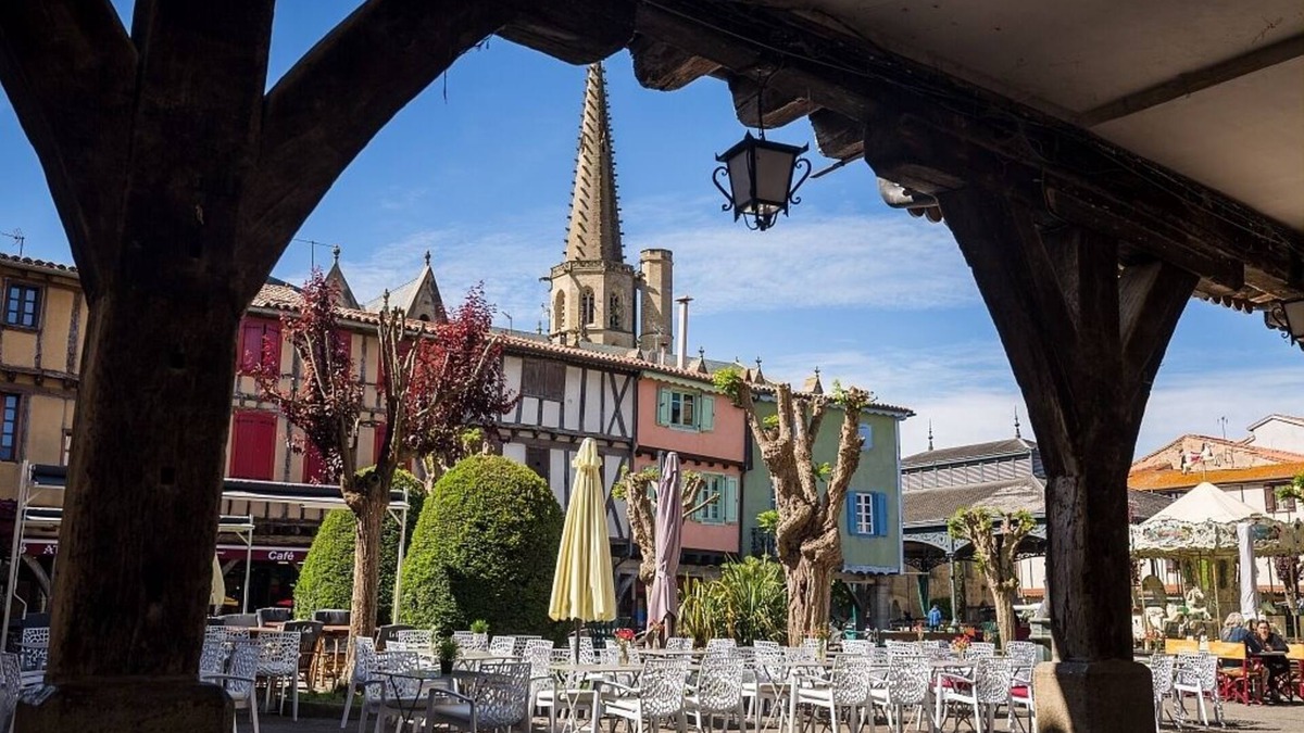 Mirepoix House | House in the heart of a medieval village