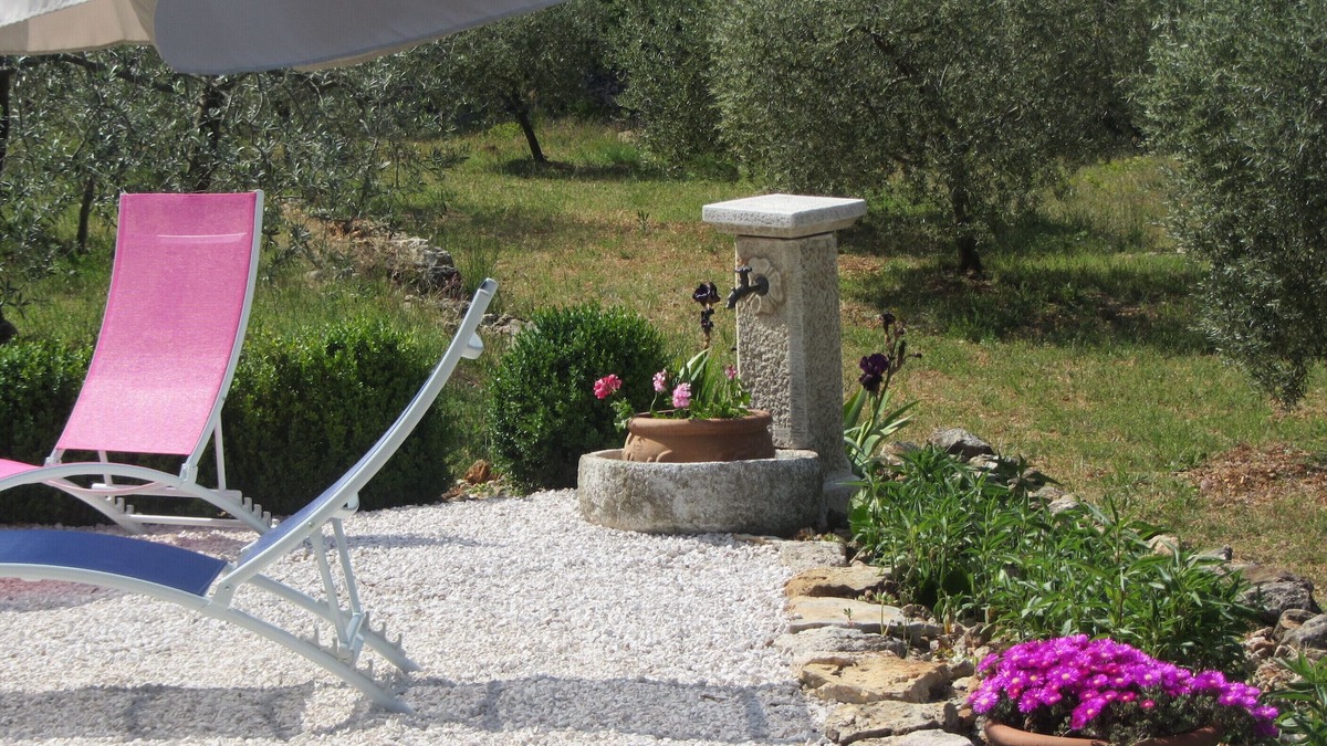 Tavernes House | House in the heart of green Provence, in the middle of nature, pets welcome!
