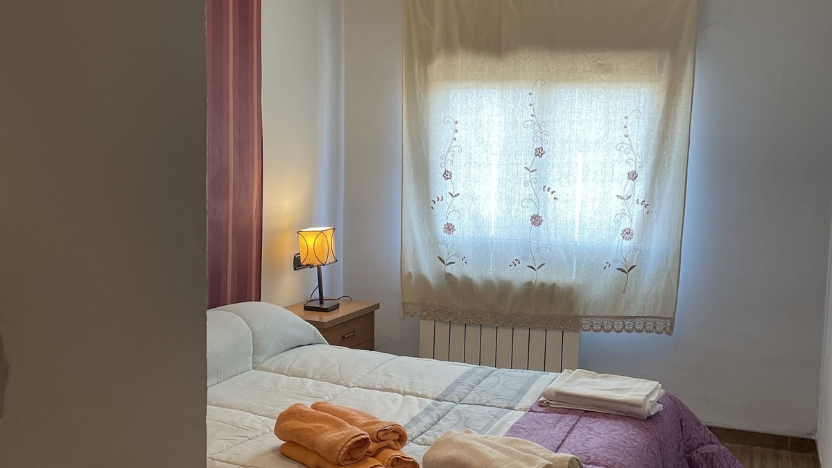 Iznatoraf Apartment | house in the middle