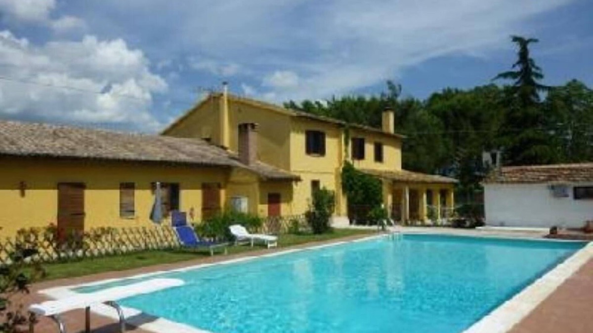 Cantalupo Other | House in the quiet Umbrian region with pool and enclosed park.
