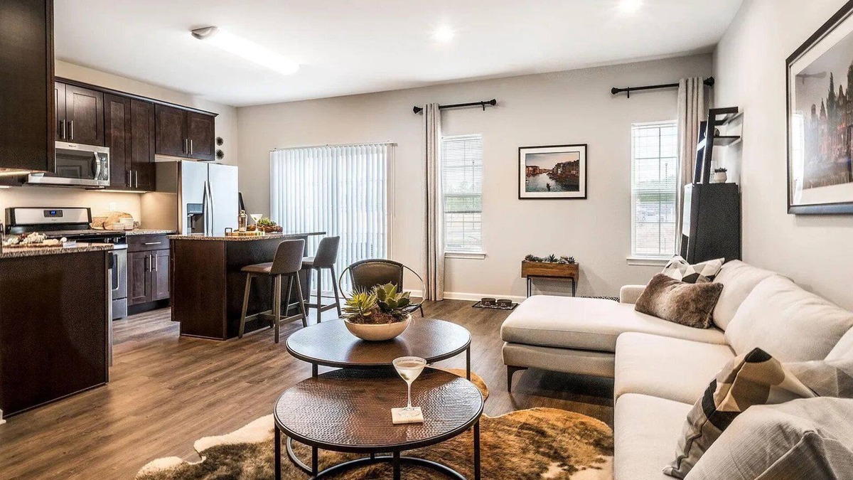 Lakewood Corner Estates House | House in Toms River 3 BD 2.5 BA 2,077 sqft