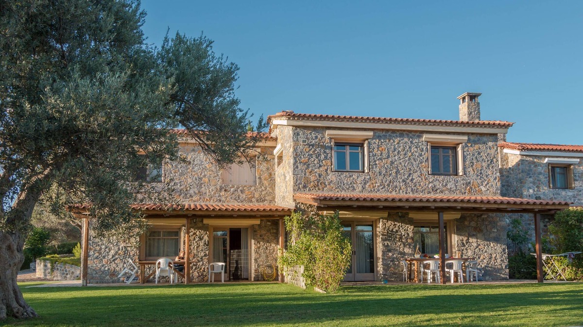 Paradise Beach House | House in tranquil olive grove - 200m from beach