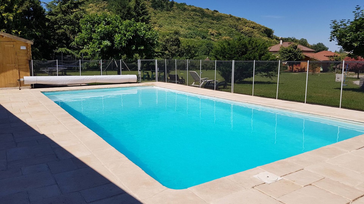 Izeaux House | House La Galinette 9 people Heated swimming pool Hammam Jacuzzi Sauna