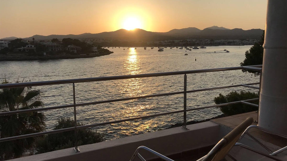 Portocolom House | House located by the sea, feel the breeze