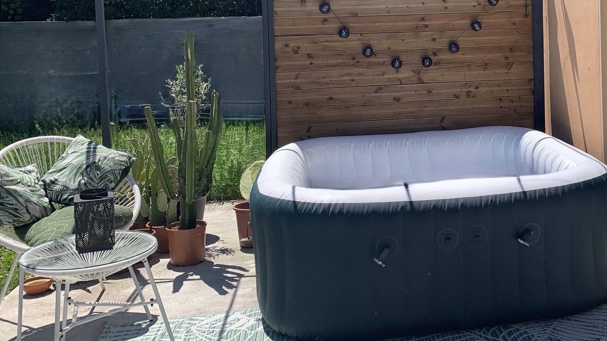 Lavalette House | House located in the countryside, air-conditioned.