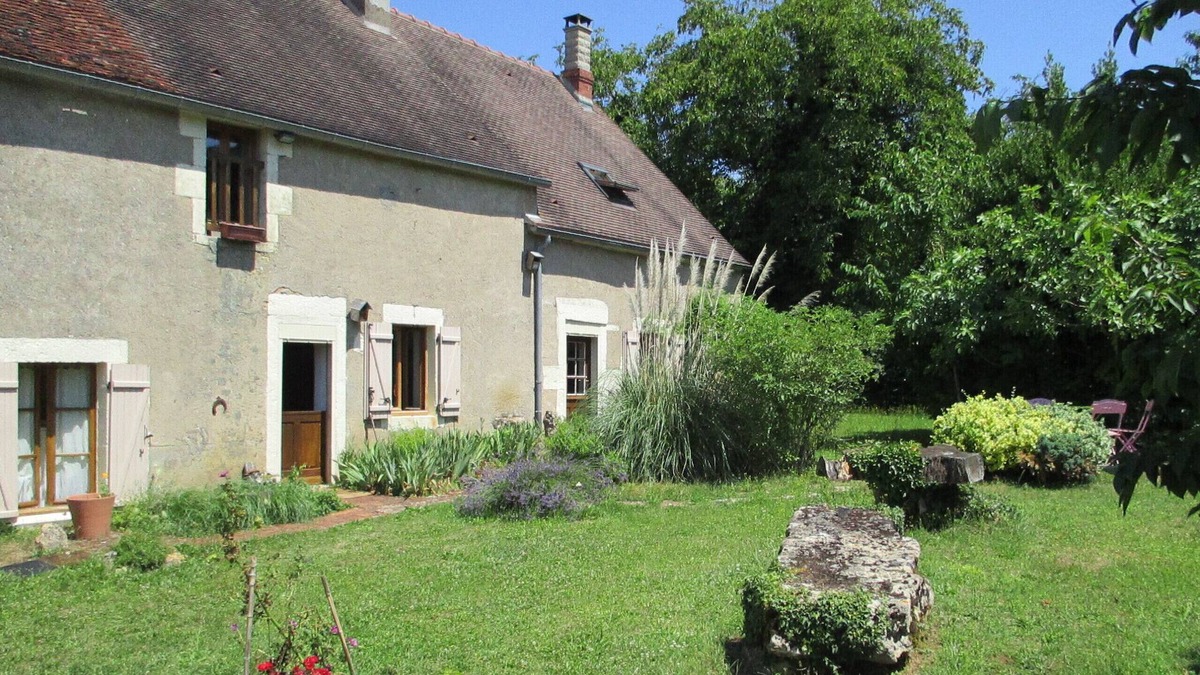 Lurcy-le-Bourg House | House Longère XIXth century "The garden of Zola", classified 3 stars