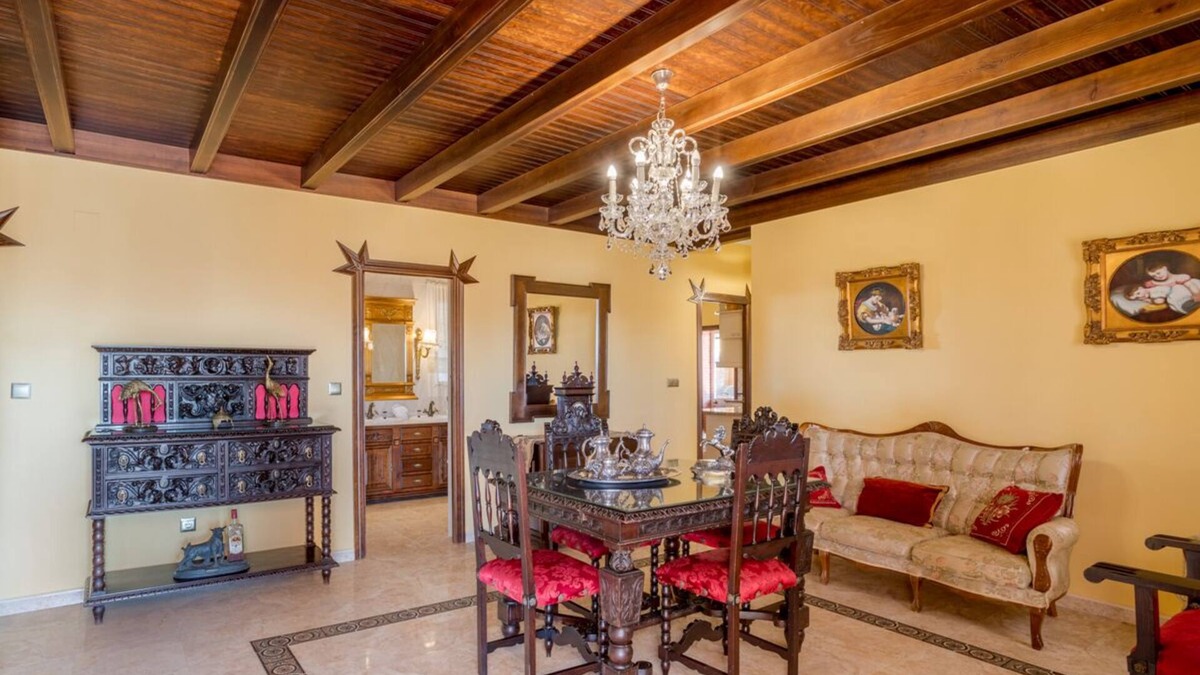 Fuentes de Andalucia Ski Chalet | House Ludima in Fuentes de Andalucia, 40 min from Sevilla and 50 min of Cordoba