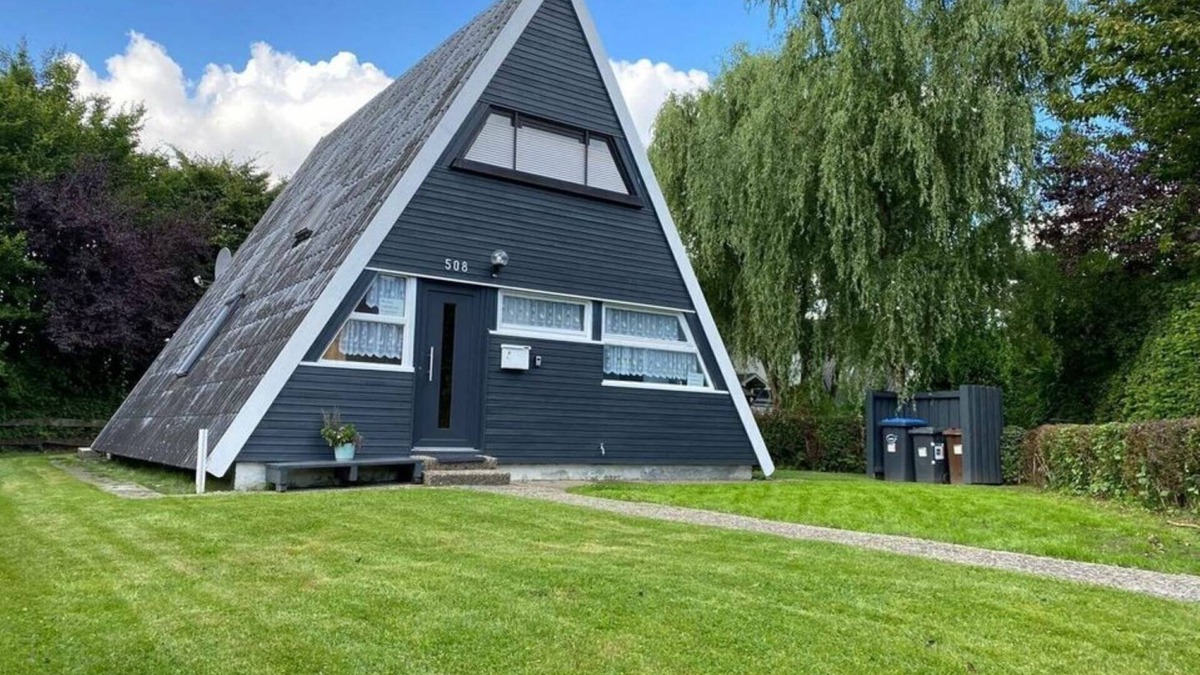 Damp House | House m.WLan, Sky, near the beach, renovated, dogs welcome, fully fenced