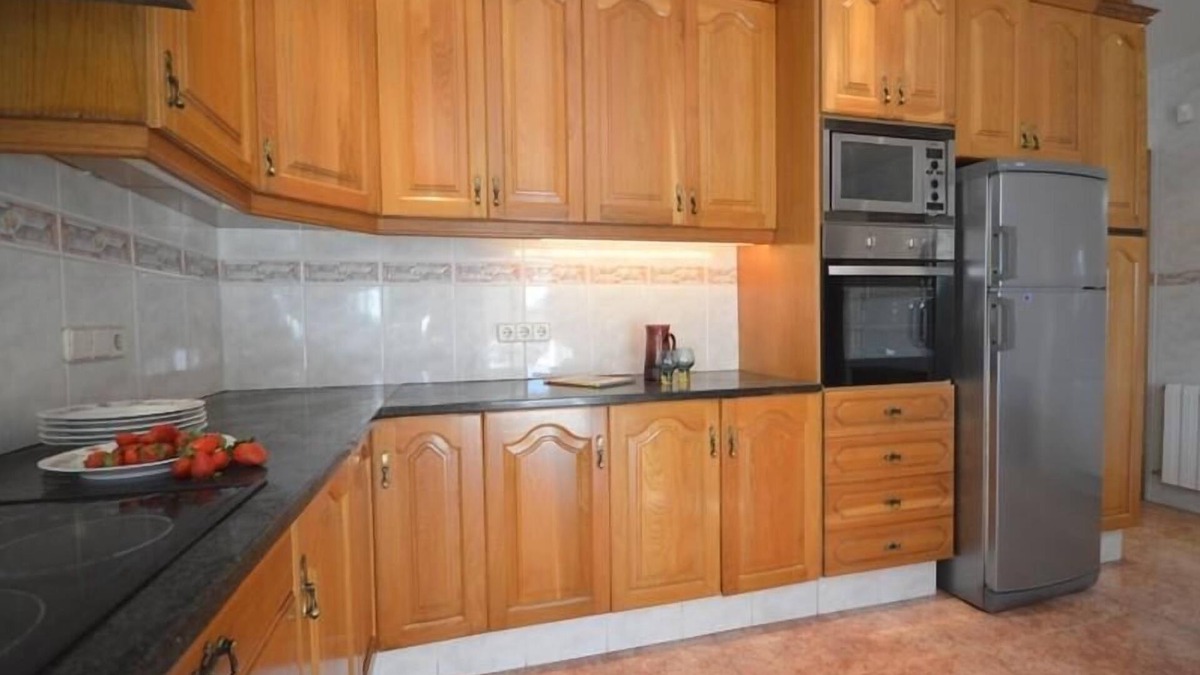 Sant Pere Pescador Ski Chalet | House Mario - pool, garden, grill, WI-FI, spacious.