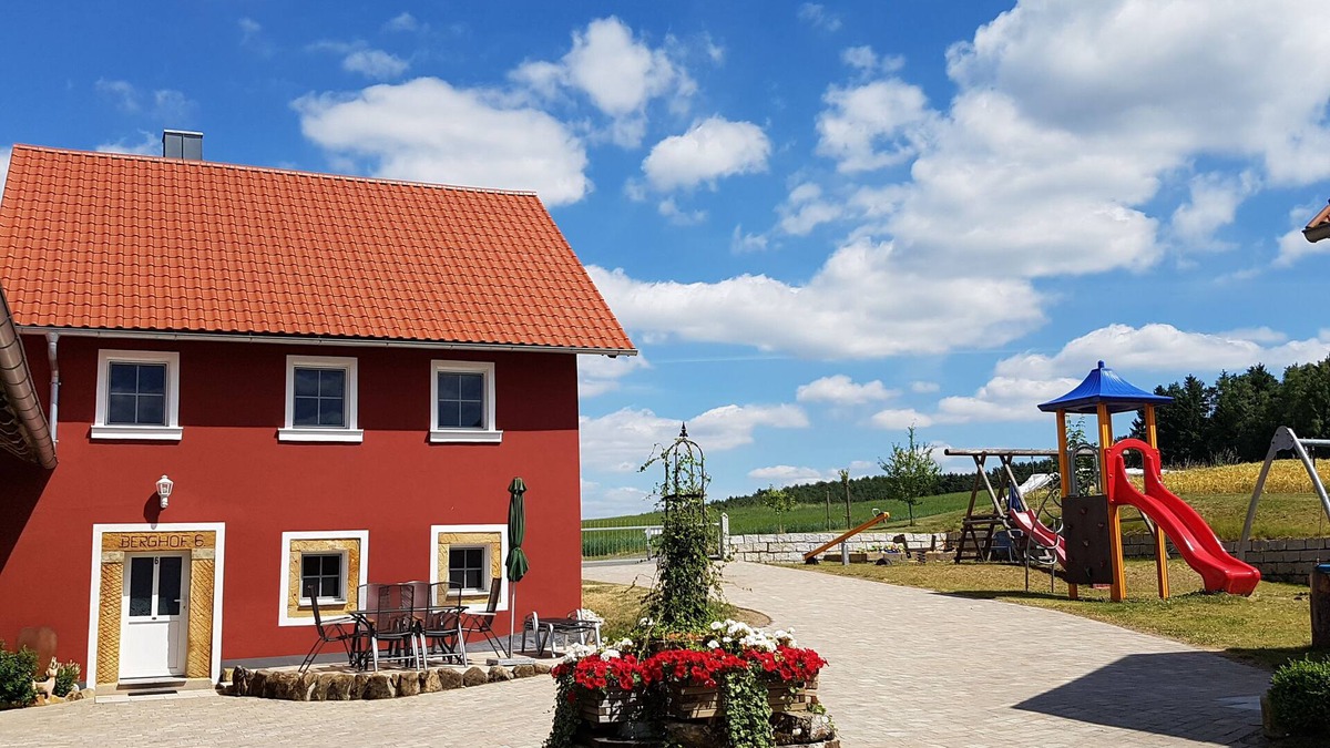 Neunburg vorm Wald Apartment | House Monika (100sqm) with three bedrooms and terrace