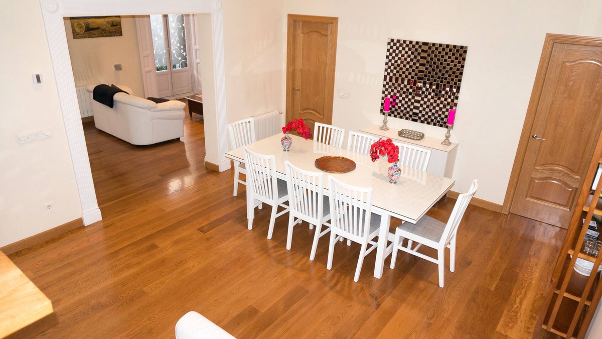 Barrio de las Letras Apartment | House Moratín. Duplex 240m Center.