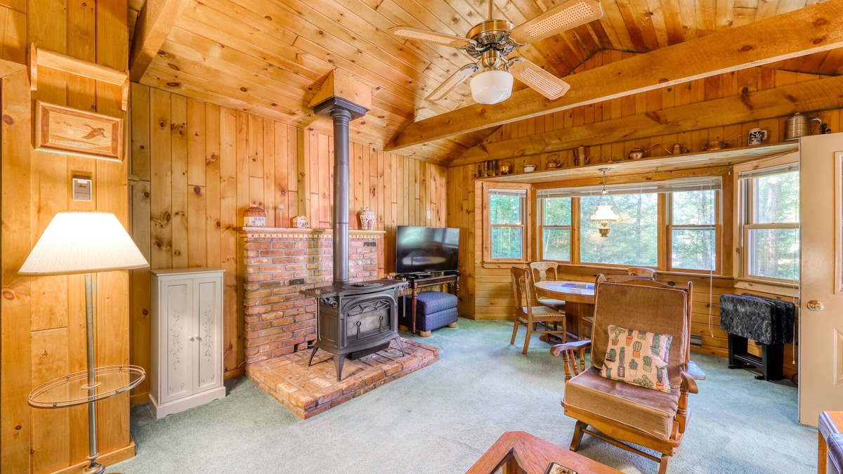 Brant Lake House | House near the lake - full kitchen, washer/dryer, quiet location