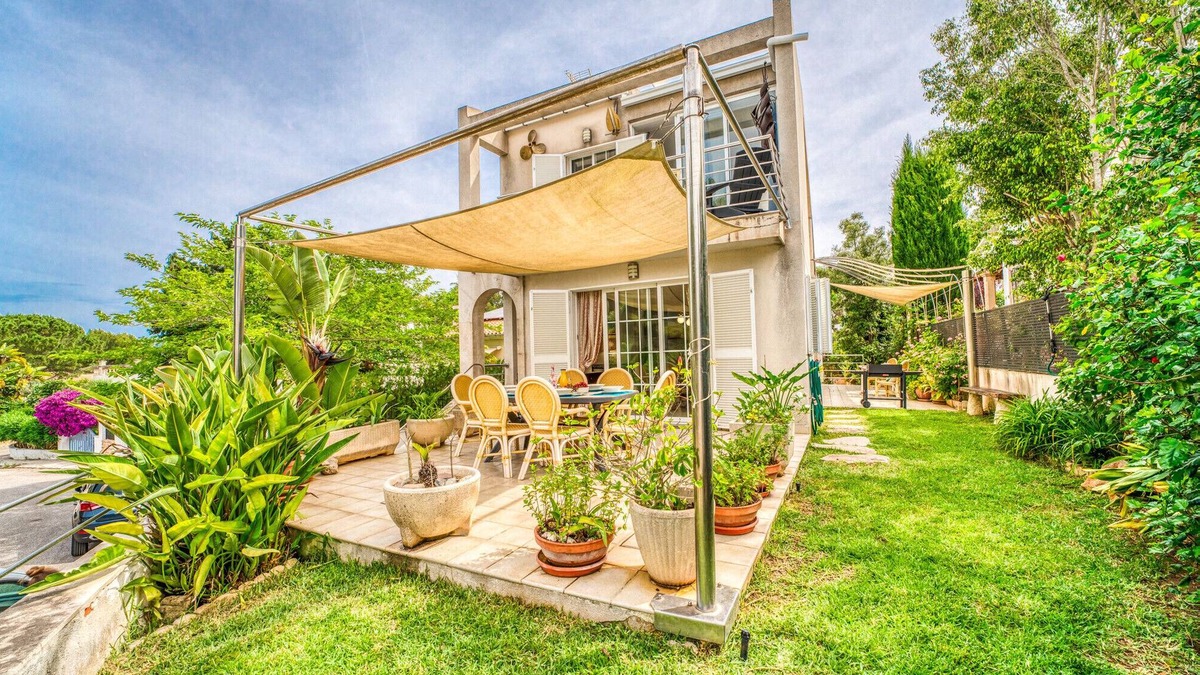 Mal Pas-Bon Aire House | House near the sea Cas Ferrer in Alcudia