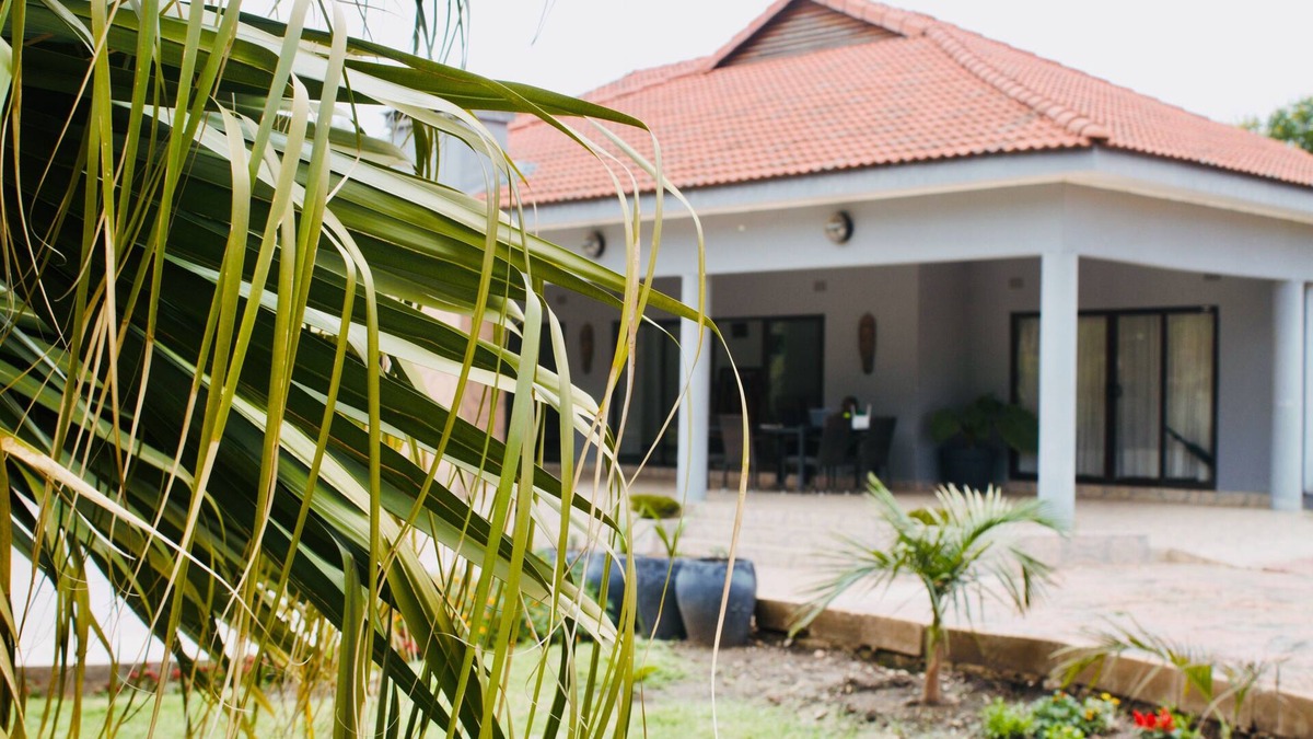 Chilanga Bed & Breakfast | House of Art & Cultures