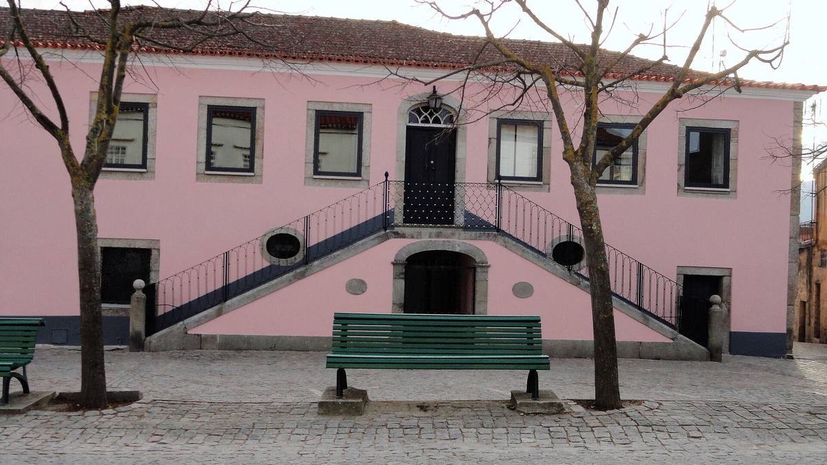 Lajeosa do Mondego House | House of Brigadier TH