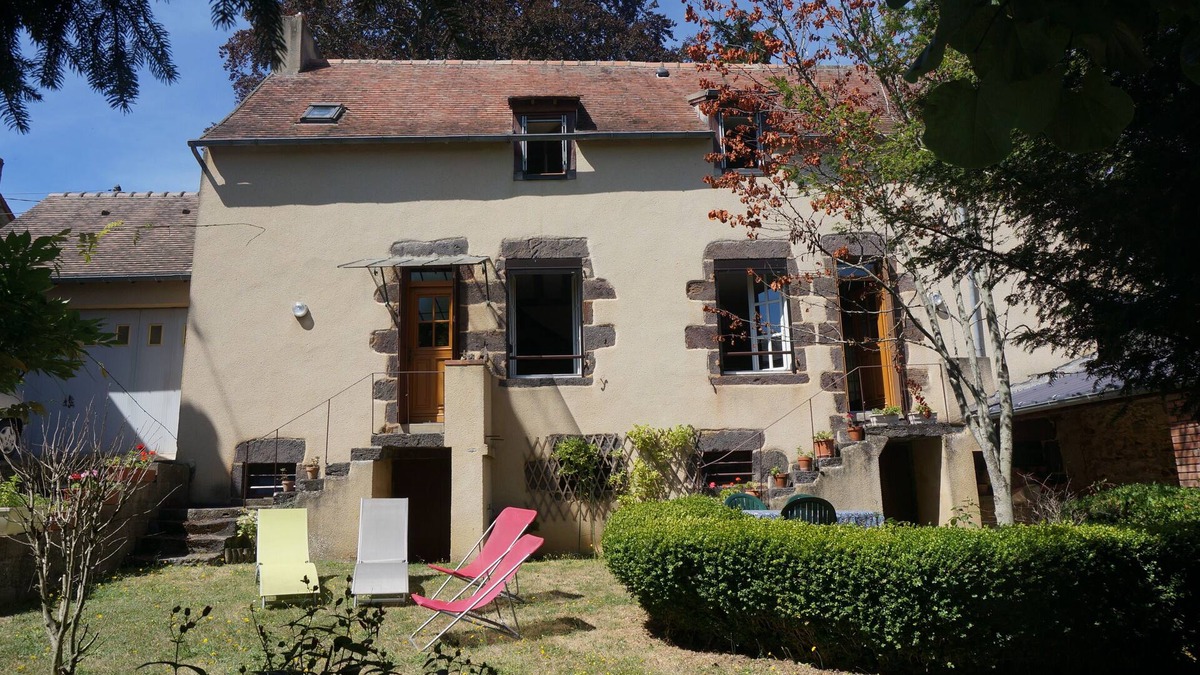 Fresnay-sur-Sarthe House | House of character in the heart of the Alpes Mancelles