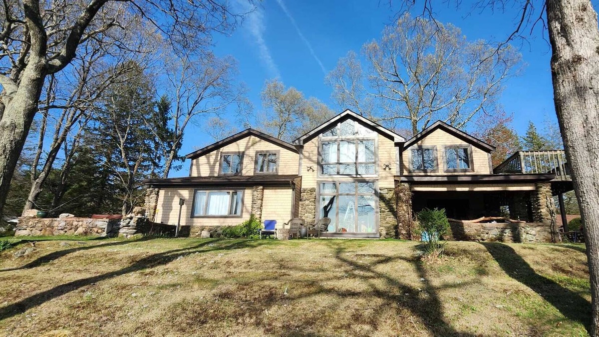 Tolland House | House Of Life
