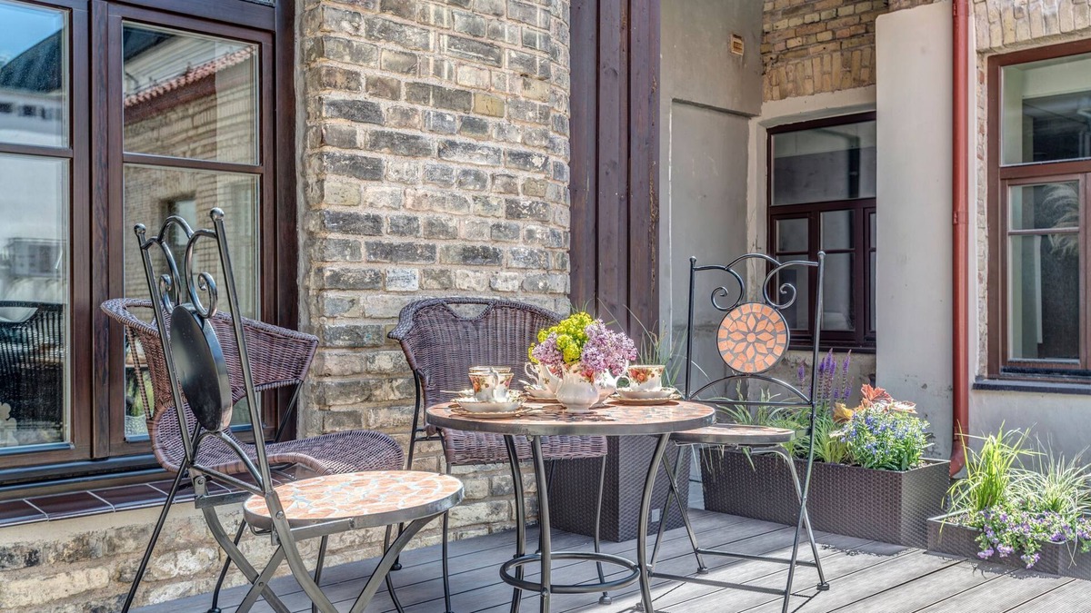 Uzupis Apartment | House of Nobles with personal terrace in Užupis