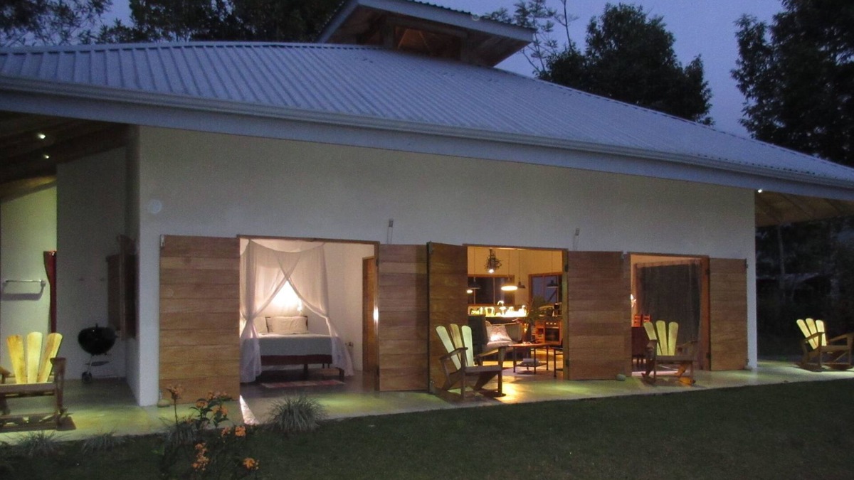 Baru House | House of orchids, unique location.