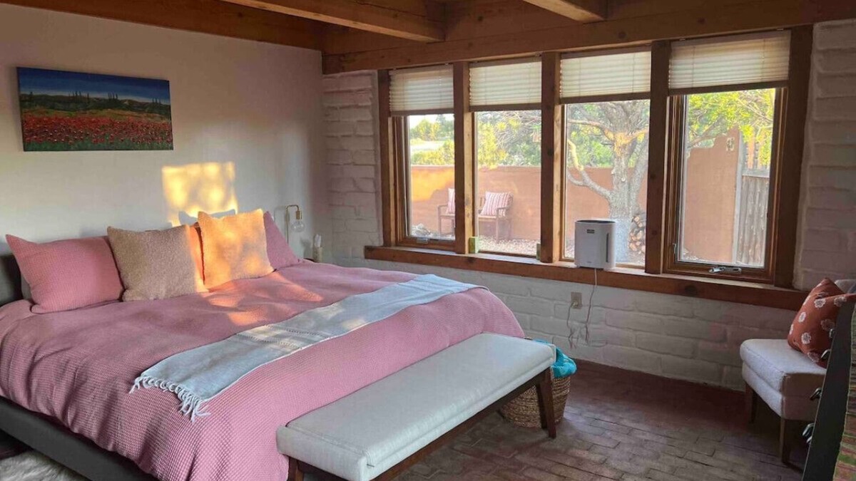 Eldorado at Santa Fe House | House of the Yellow Bird, Hike/Bike min. to dwntn
