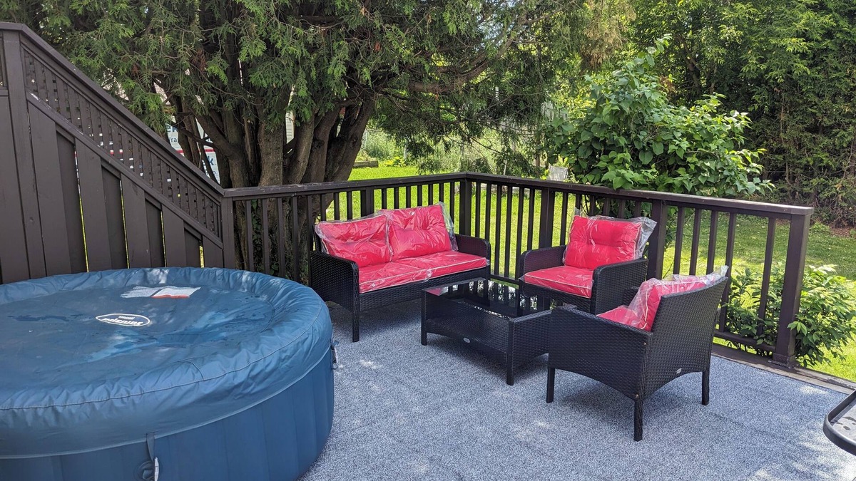 Thunder Bay House | House on Kenogami Ave, home away from home.