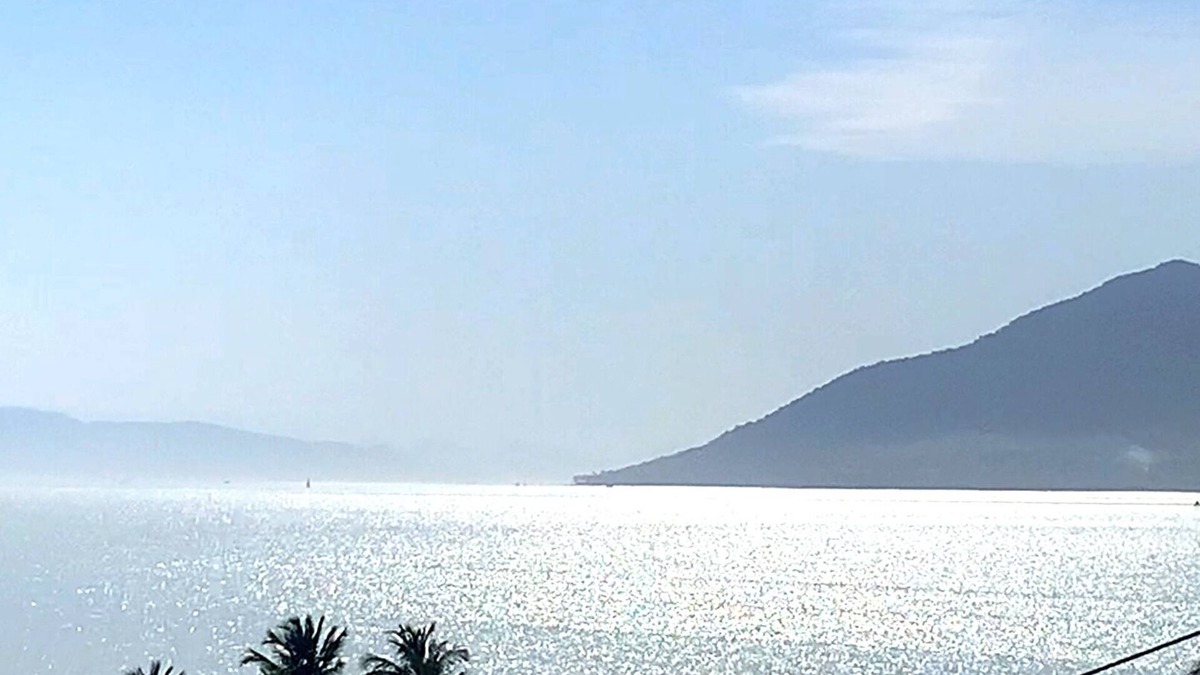 Praia Deserta House | House on the beach with views of the sea and mountains for 8 people North Coast