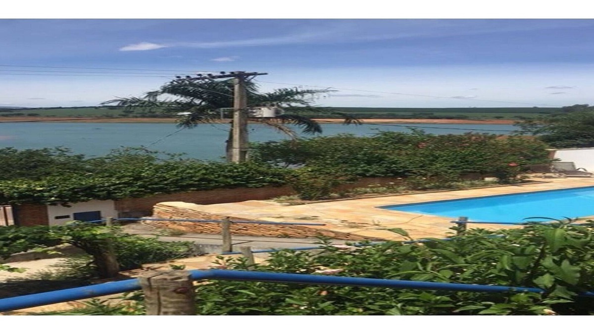 Guape House | HOUSE ON THE BORDER OF DAM LANCHA CANYONS Waterfalls