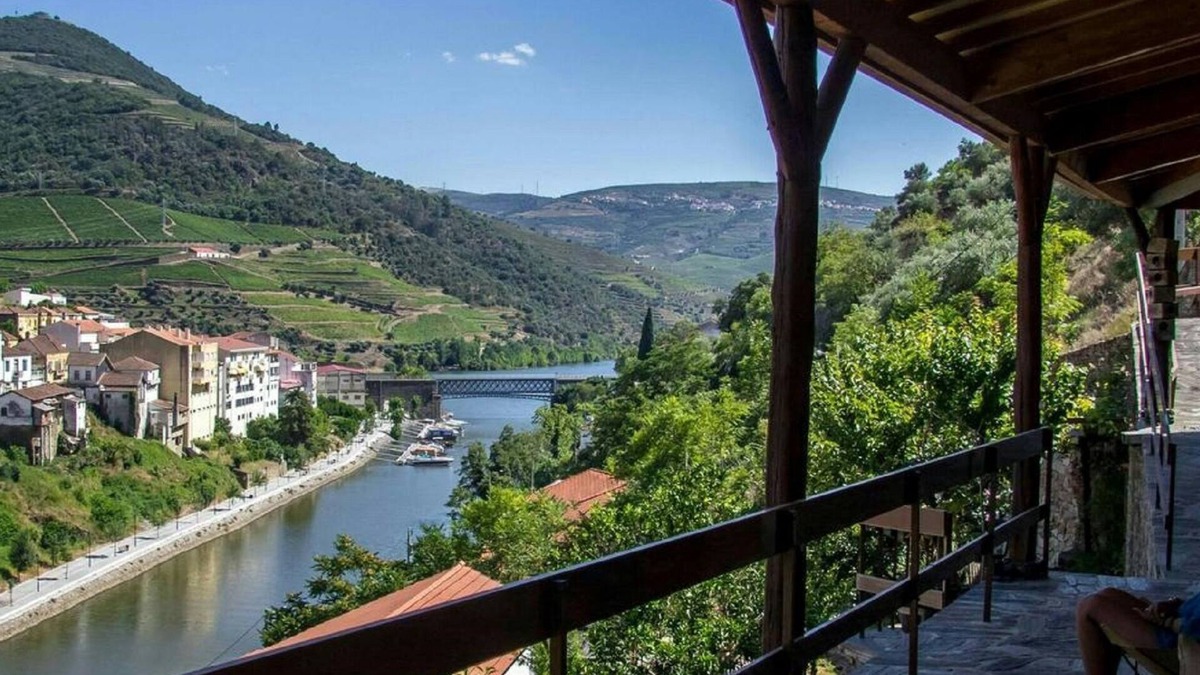 Gouvaes House | House on the hillside Douro Valley
