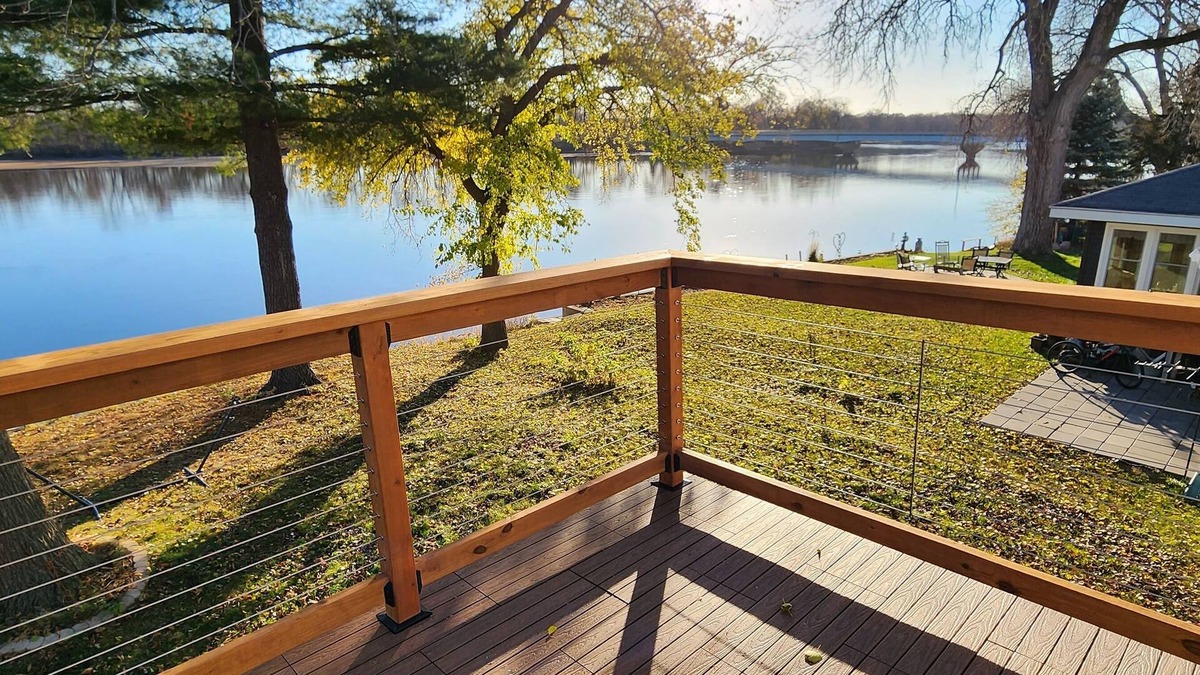 Portage House | House on the River near the Wisconsin Dells!