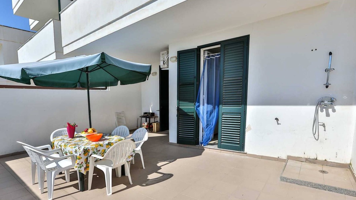Lido Marini House | House on the sea: 6/7 beds !
