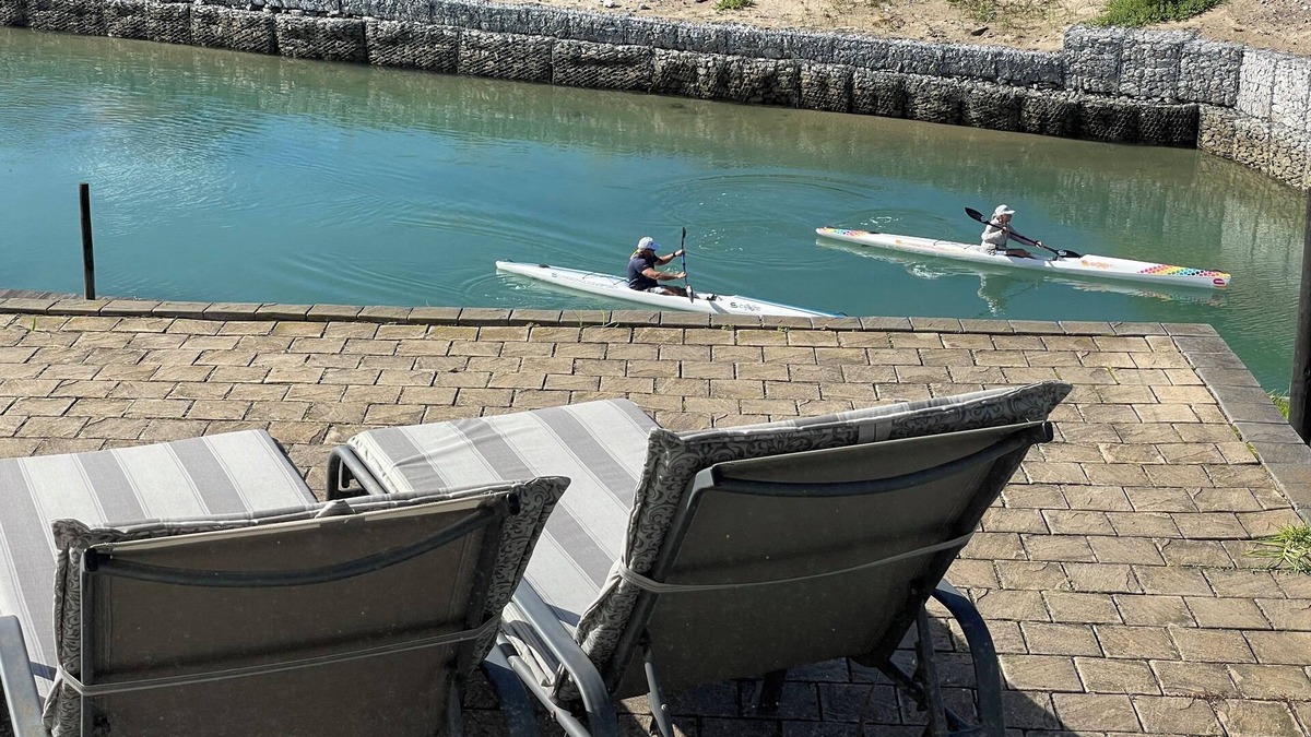 Saint Francis Bay House | House on the water in sought after area