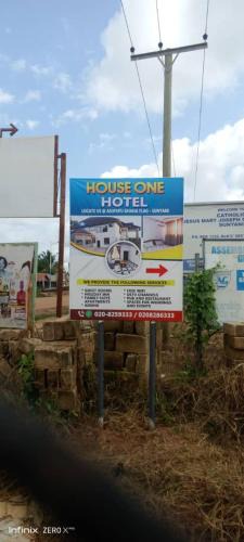 Sunyani Hotel | House One Hotel