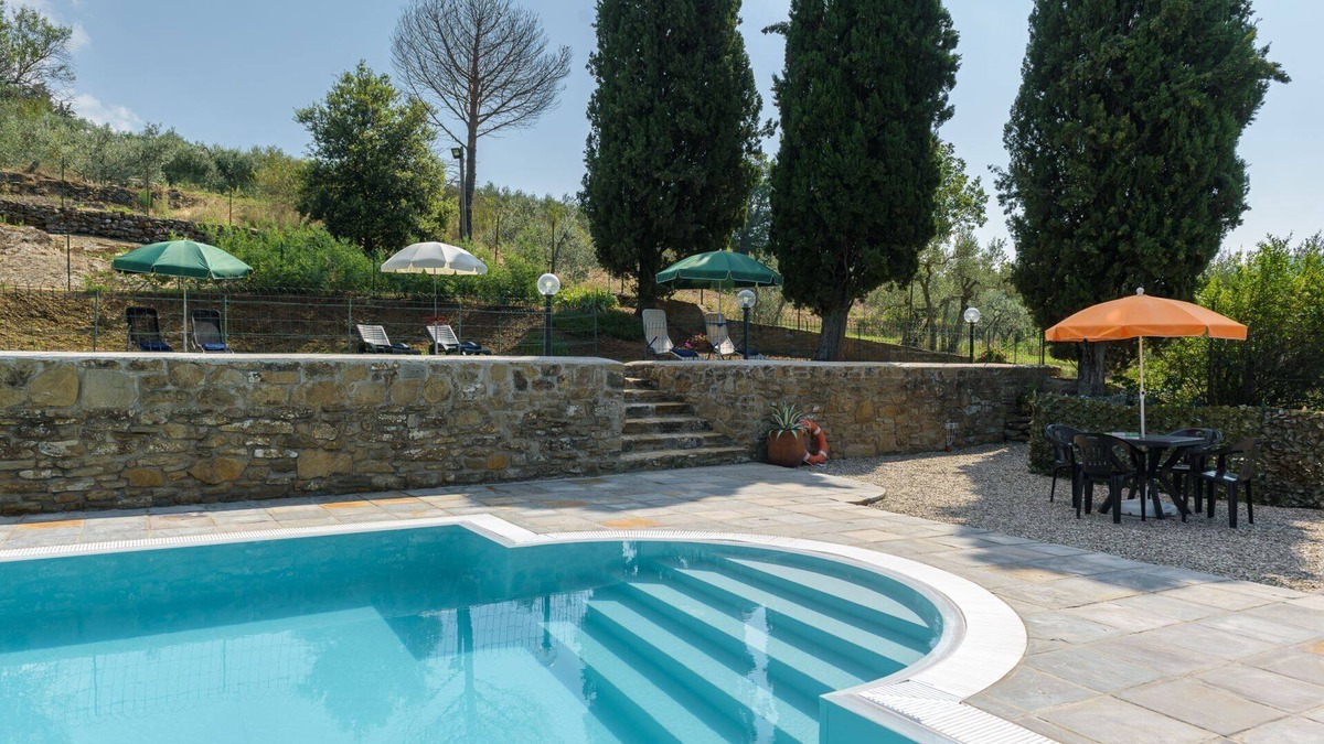 Cortona Villa | House only 4 km from Cortona, sleeps 12. Private pool, AC, Wi-Fi and small gym