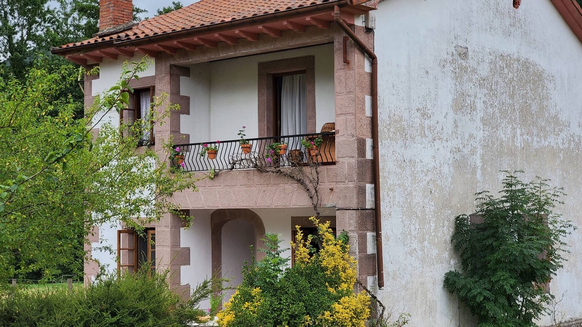 Puentenansa House | House only 8km from San Sebastian de Garabandal and 20 min from beautiful beaches.